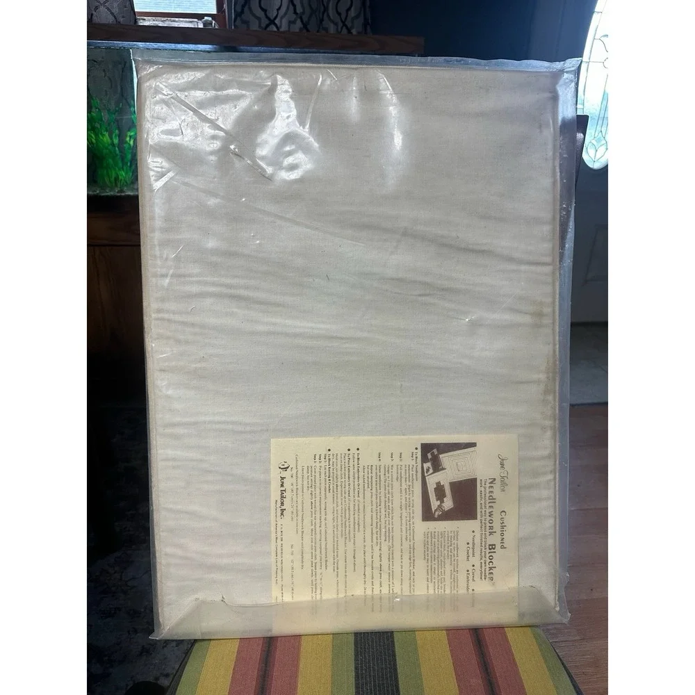 VTG June Tailor Cushioned Needlework Blocker no. 700 24